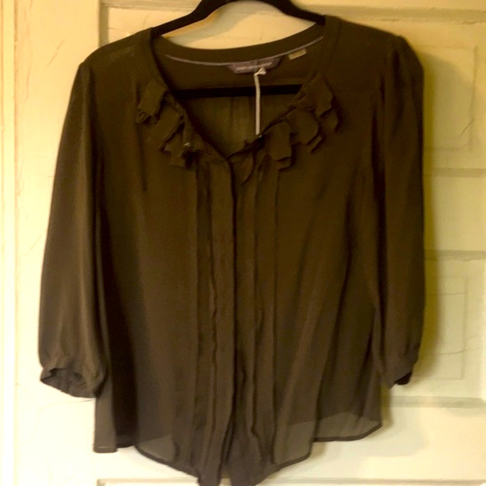 BODEN limited edition green/khaki silk blouse